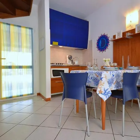 Nyaraló Superb House Maisonette Villaggio Marco Polo Sleeps 7 Bibione
