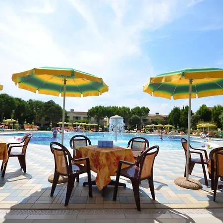 Superb House Maisonette Villaggio Marco Polo Sleeps 7 *